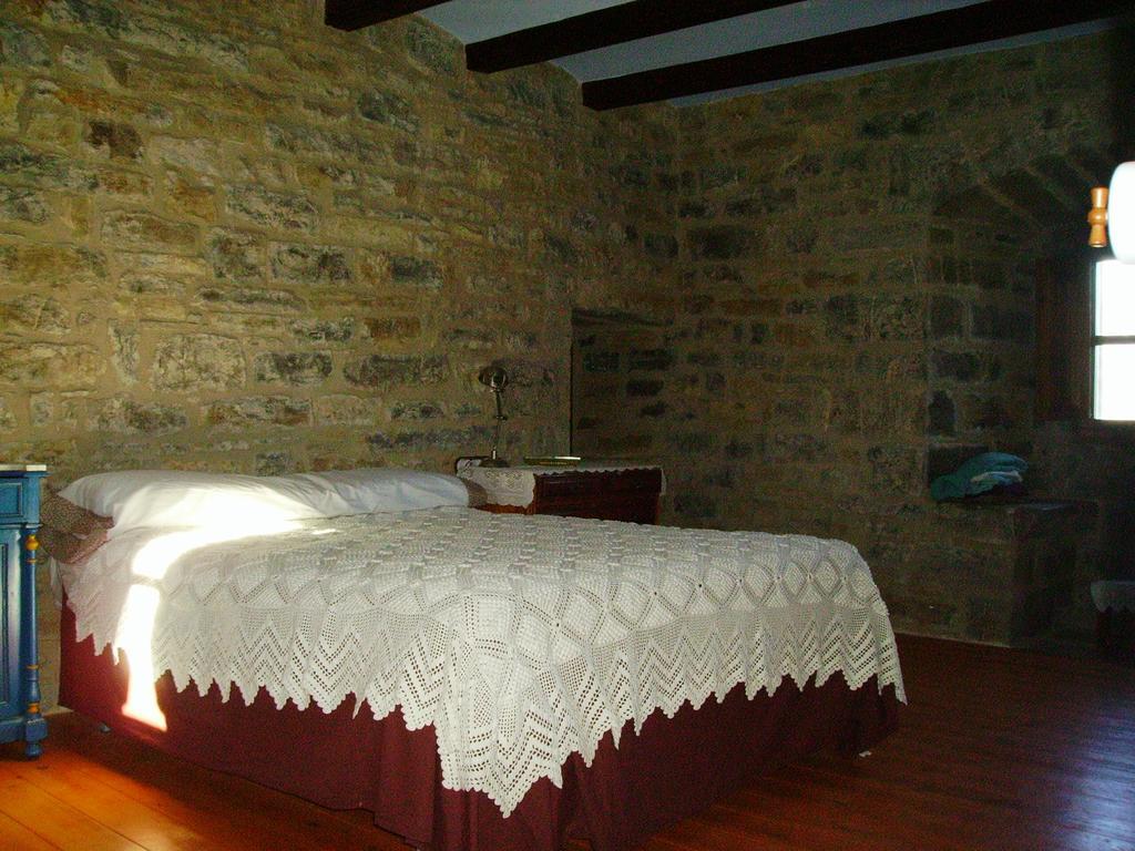 Casa Mur De Alujan Tierrantona Екстер'єр фото