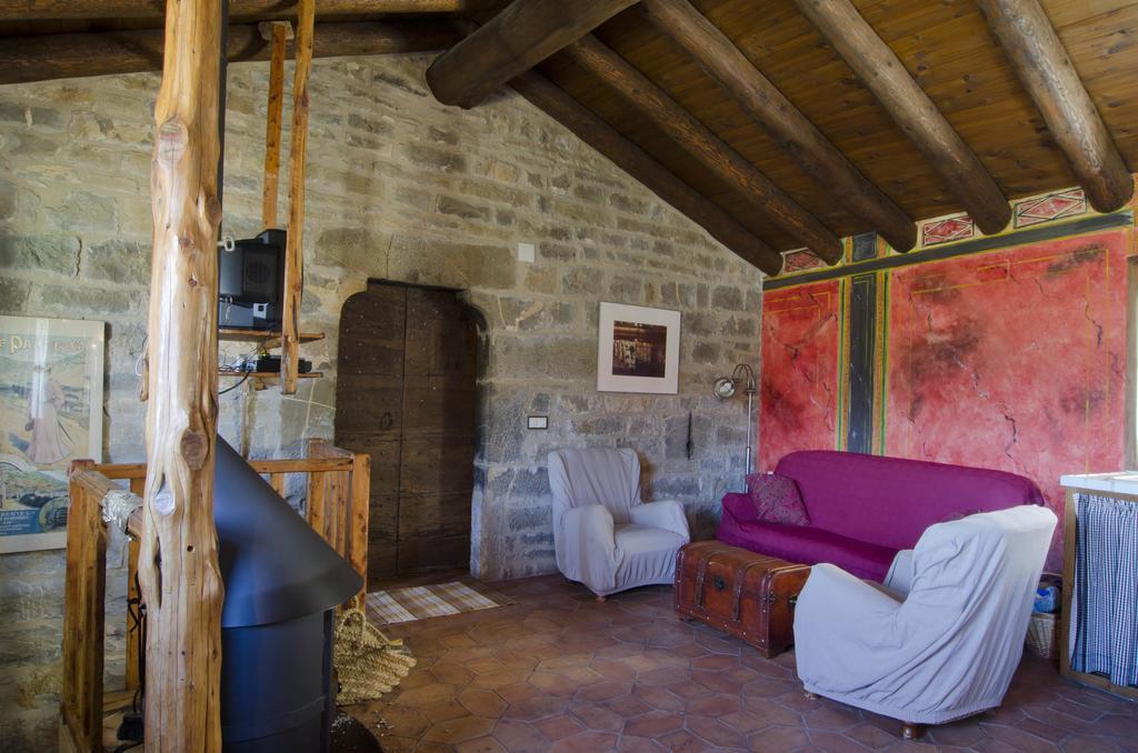 Casa Mur De Alujan Tierrantona Екстер'єр фото