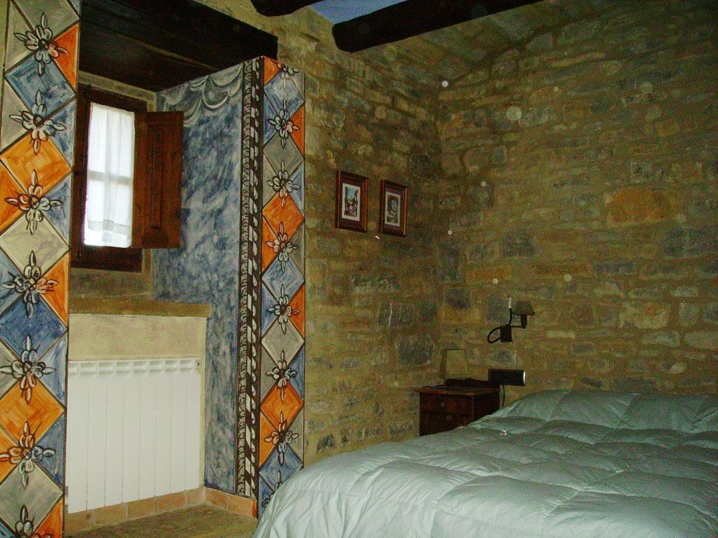 Casa Mur De Alujan Tierrantona Екстер'єр фото