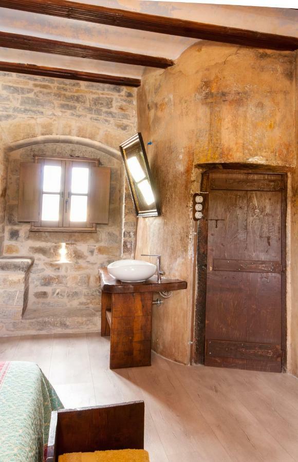 Casa Mur De Alujan Tierrantona Екстер'єр фото
